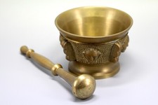 Messing Mörser und Stößel  ca. 1,1 kg als Apotheker Zubehör / für Küche Kräuter