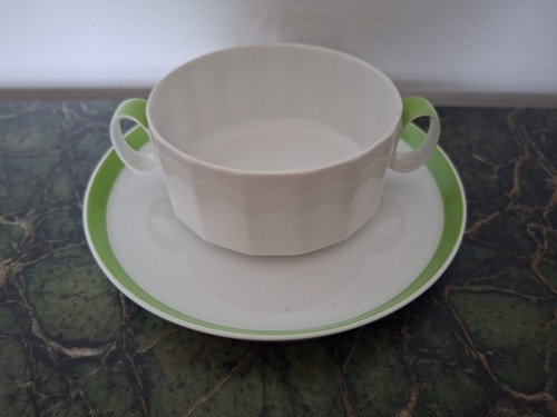 Suppentasse mit untere von - suppentasse,
