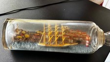 Antikes Schiff in der Flasche - ca. 100 Jahre alt - Stadt-ansicht Kiel