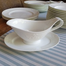 V&B FIORI WEISS  Sauciere mit Unterteller (2tlg.) VILLEROY&BOCH