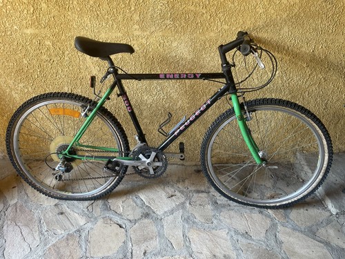 Oldtimer fahrrad peugeot - fahrrad,
