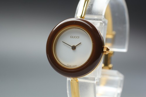Near mint gucci - change, bezel
