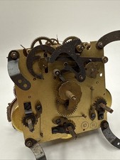 Altes Uhrwerk Wanduhr