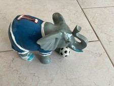 schöne Spardose - Fußball-Elefant blaues Trikot