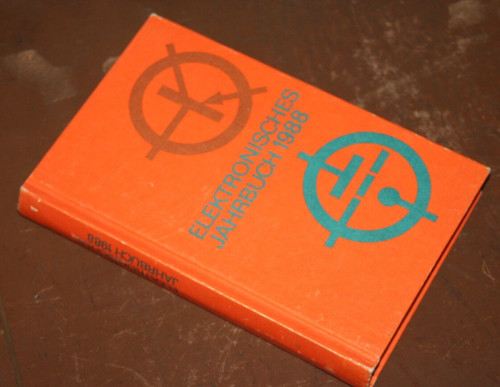 Elektronisches jahrbuch 1988 - elektronisches,