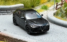 Alfa-Romeo Stelvio Quadrifoglio 2018 Black met. Minichamps 870120204 1:87 OVP