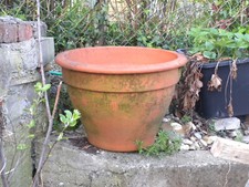 handgefertigtes Terracotta Pflanzgefäß, frostfester Pflanzkübel  50 cm 2 Stück