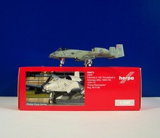 Herpa 558273 USAF Fairchild A-10C Thunderbolt Arkansas ANG "Razorbacks" 1:200