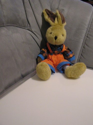 Plüschtier hase mit hemd und - hemd,