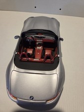 Kyosho BMW Z8 Cabriolet, Silber, Maßstab 1:18, in OVP