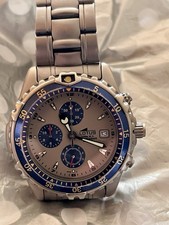Lotus Chronograph Quarz, Schönes Display, Datum, Unisex,Metallarmband Edelstahl