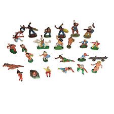 25 alte Figuren Indianer Cowboys DDR Pferd Hartgummi Reiter Squaw Häuptling