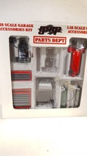 GMP 1:18 Zubehör für Garage Werkstatt Nr. 9010 Accessoires Kit für Diorama 