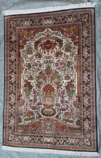 handgeknüpfter Orientteppich