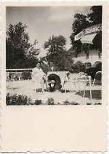 101/97 FOTO ALTE ZEITEN - URLAUB FERIEN ERHOLUNG WERBUNG SONNENSCHIRM FAHNEN