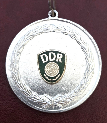 Sehr frühde ddr nva medaille - sehr,