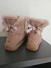UGG W Mini BAILEY BOW II Boots/ Stiefel in rosa Größe 38