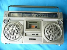 Radio Kassettenrecorder SANYO M-9924LU Radiorecorder Radio Kofferradio