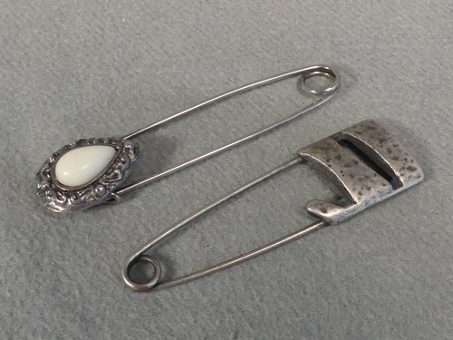 Vintage anstecknadel - 2x,