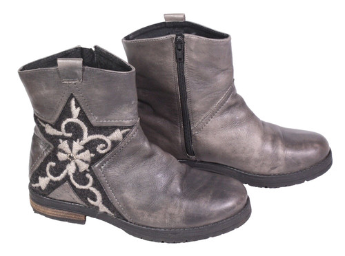 Uno due tre stiefeletten - due,