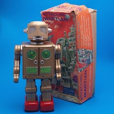 HORIKAWA JAPAN ATTACKING MARTIAN ROBOT Blech Batterie GOLD Vintage BOXED 1960s