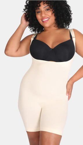 Conturve body mit offener - body,