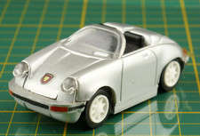Porsche 911 Cabrio silber China  ca. 1/64 Plastic  Modellauto