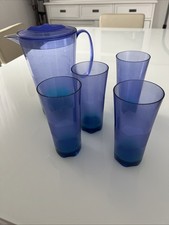 Tupperware Eleganzia Set 5 tlg. Kanne groß  + 4 Becher Blau grüner Boden