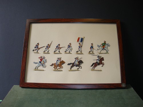 Zinnfiguren flach im - 11,