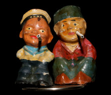 2 Stück alte DDR Raucherfigur