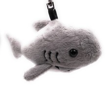 Plüsch / Kuschel / Stoff Tier Schlüsselanhänger Hai grau Fisch 11 cm