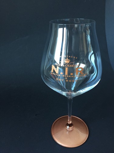 Moët chandon r - moët, n.i.r