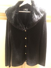 Strickjacke mit kunstpelz - strickjacke,