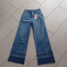 Jeanshose mit weitem Bein