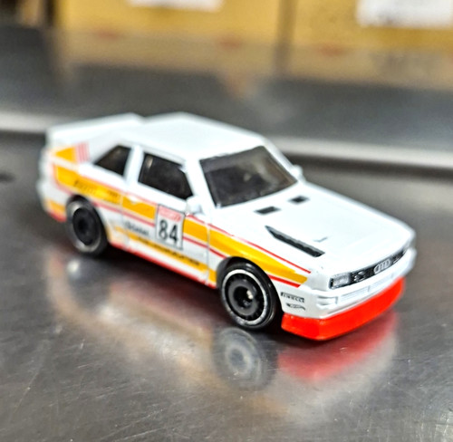 Hot wheels audi - hot,