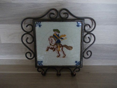 Altes schmiedeeisernes - altes,