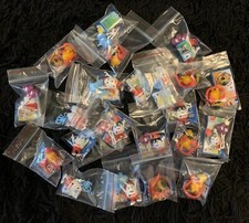 22 Figuren aus KINDERINO 50 JAHRE mit allen BPZ Ferrero