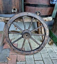 Altes Wagenrad Holz Rad