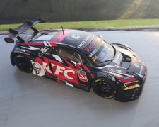 Carrera digital 124 Audi r8 gt3 lms evo II KFC