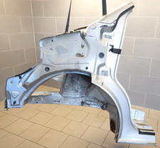 VW T5 / LÄNGSTRÄGER RADLAUF KAROSSE KAROSSERIE / vorne links (BB344)