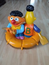 XL Ernie und Bert Figur im Rettungsring Schaufenster Deco Sesamstraße Kinder Top