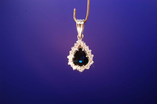 Exquisite pendant 750 - pendant,, white