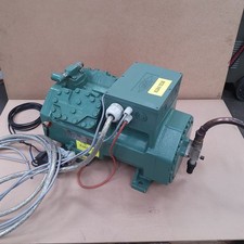 Halbhermetisch / Hubkolben