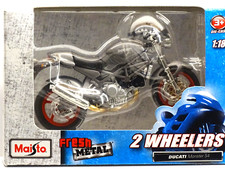 Maisto 2 Wheelers 1:18 Ducati Monster S4 Motorrad  #34021 Fresh Metal in OVP