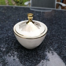 Alte Zuckerdose, Porzellan