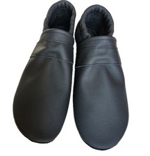 Gr. 37 Lederpuschen  Schwarz 