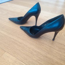 Pura Lopez high Heels 37,5 Schwarz Leder getragen