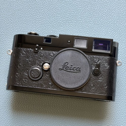 Leica black paint 72 - leica,