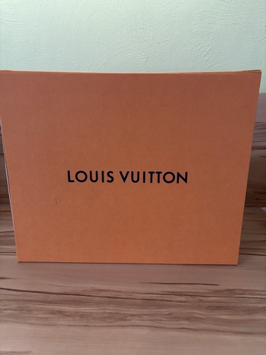 Louis vuitton karton - louis,