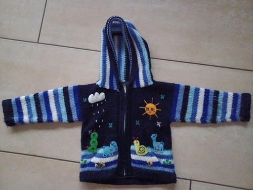 Handgemachte strickjacke aus - handgemachte,